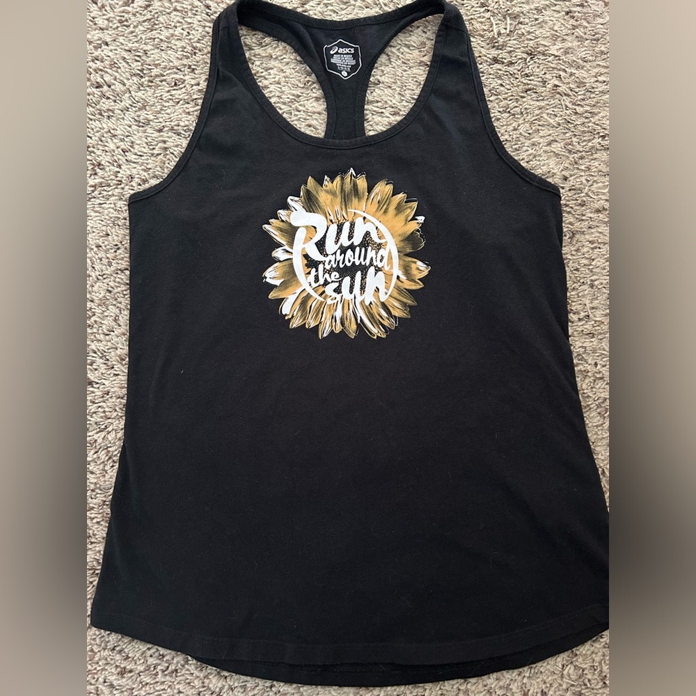 ASICS Run Around the Sun graphic tank top